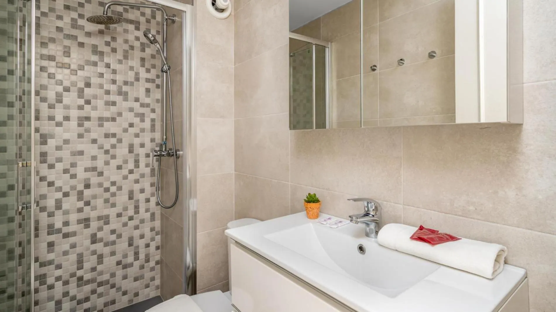 Tranquil Sea View Haven: 2Br With Terracepool Apartment Mijas 0*,